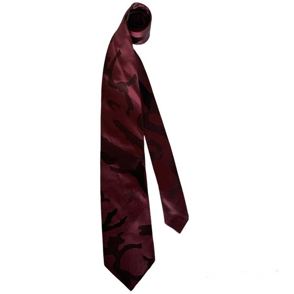 ROBERTO CAVALLI Burgundy Camouflage Patern 100% Silk Tie Italy 57